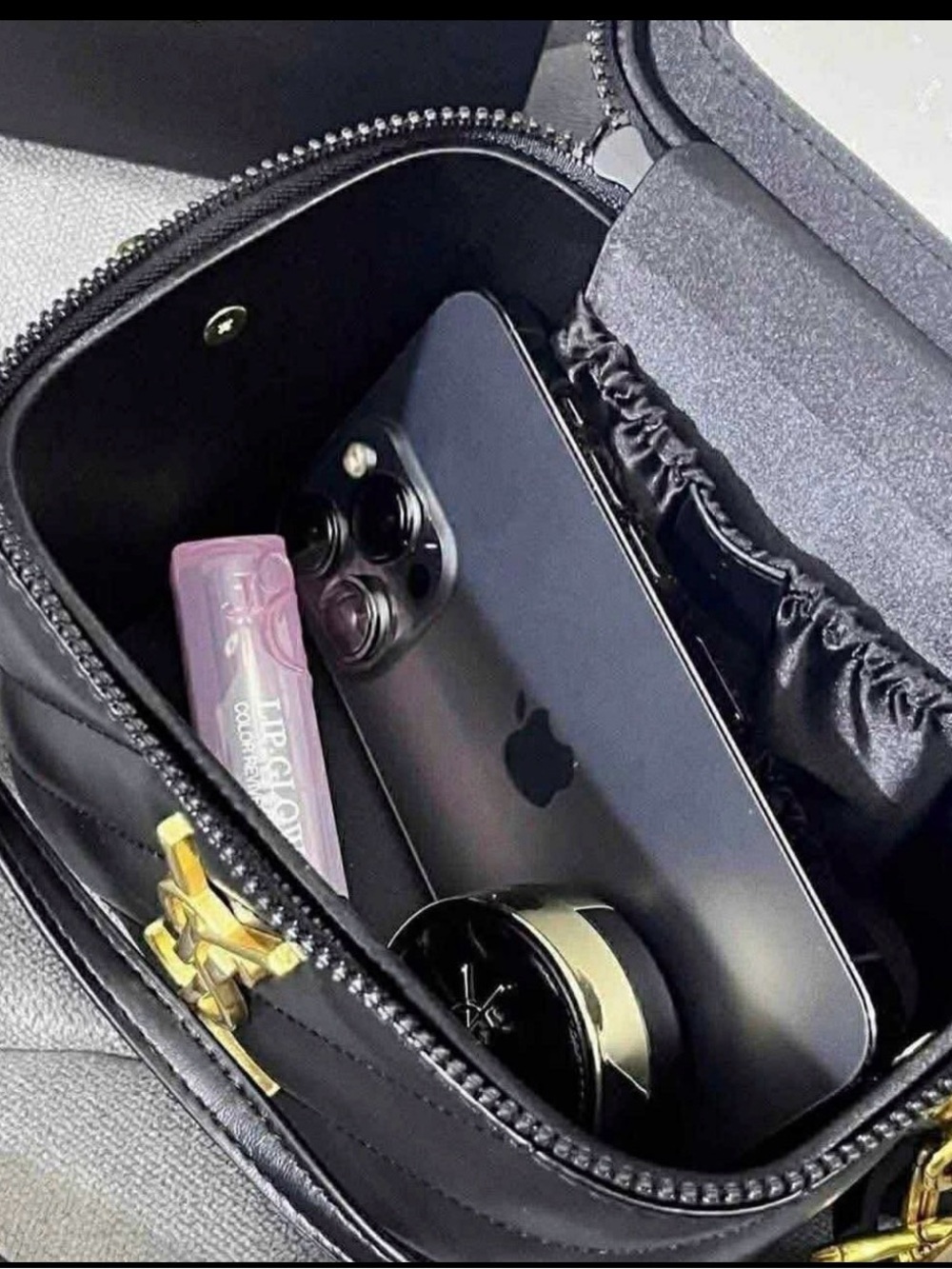 Yves Saint Laurent Beauty VIP Gift Bag Crossbody bag handbag Black New In Box - Picture 9 of 12